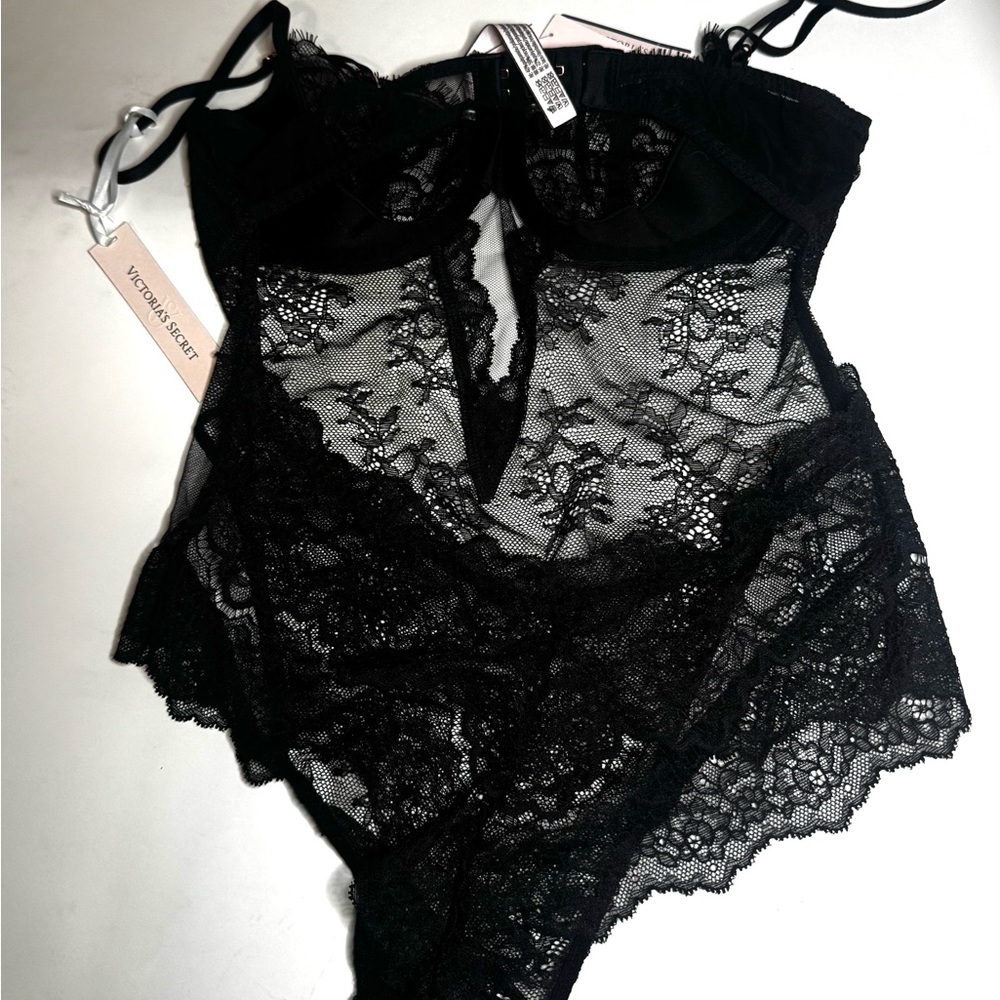 Victoria's Secret Black Lace Bodysuit Chemise - Picture 5 of 6